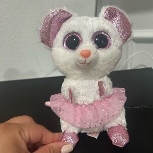 BOGO free


Ty Pink and White Plush beanie baby Toy